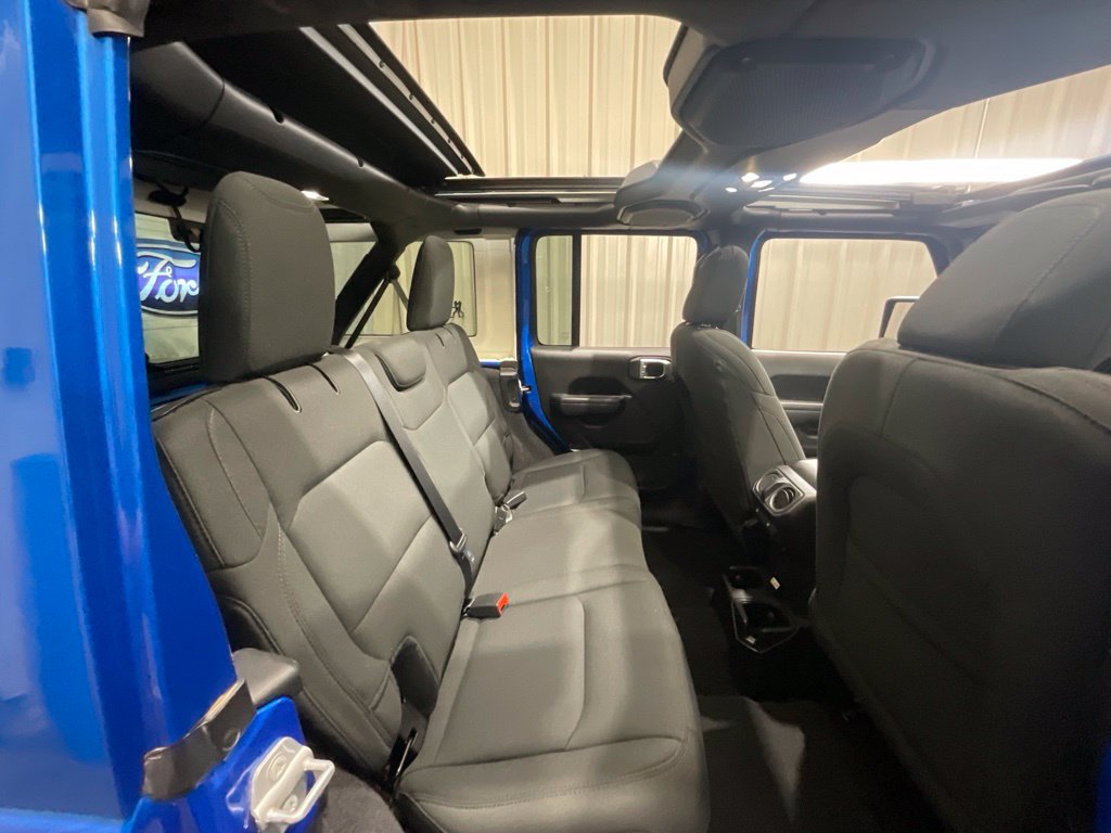 Used 2021 Jeep Wrangler Unlimited Sport w/ Sun And Sound Package AWD/4WD image 17