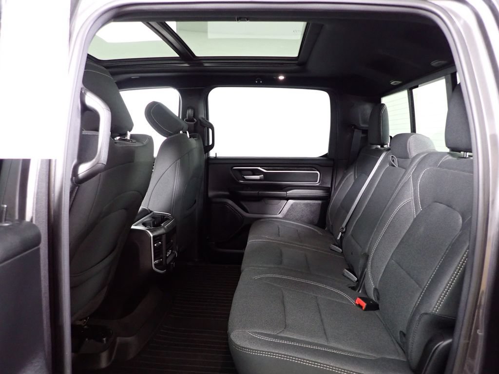 Used 2020 RAM 1500 Big Horn AWD/4WD image 32