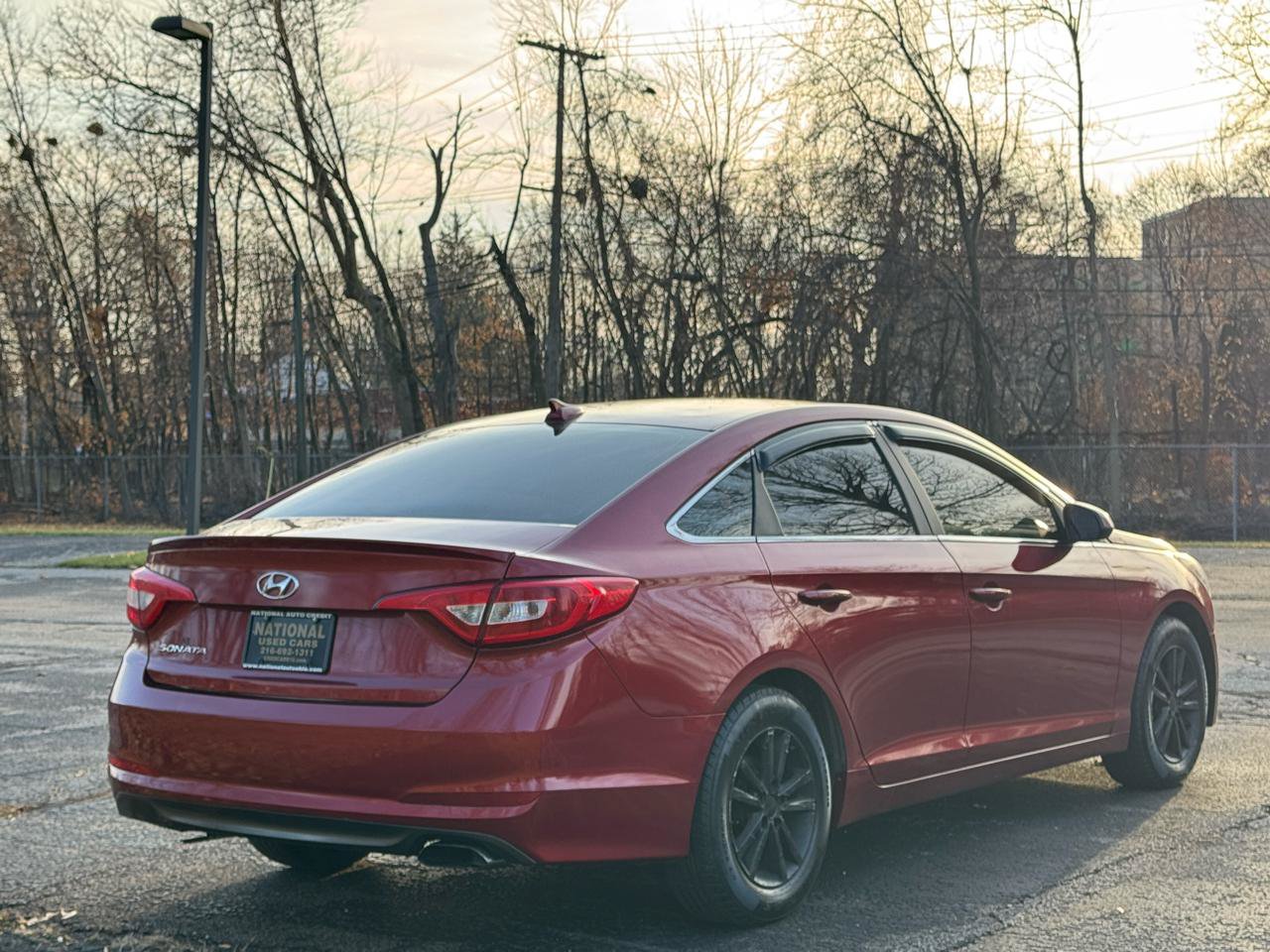 Used 2016 Hyundai Sonata SE FWD image 4