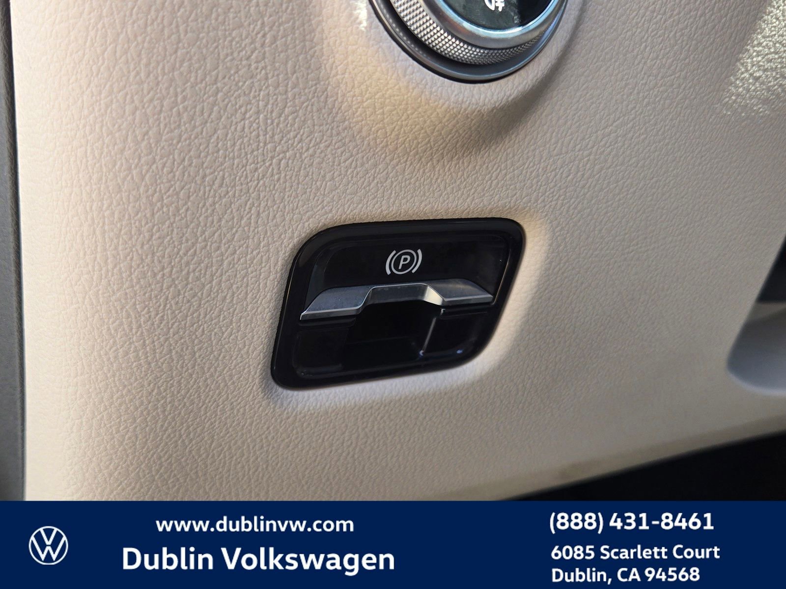 Used 2022 Mercedes-Benz C 300 Sedan image 19