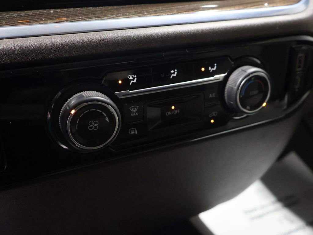 Used 2022 Chevrolet Silverado 1500 LT w/ Max Trailering Package image 28