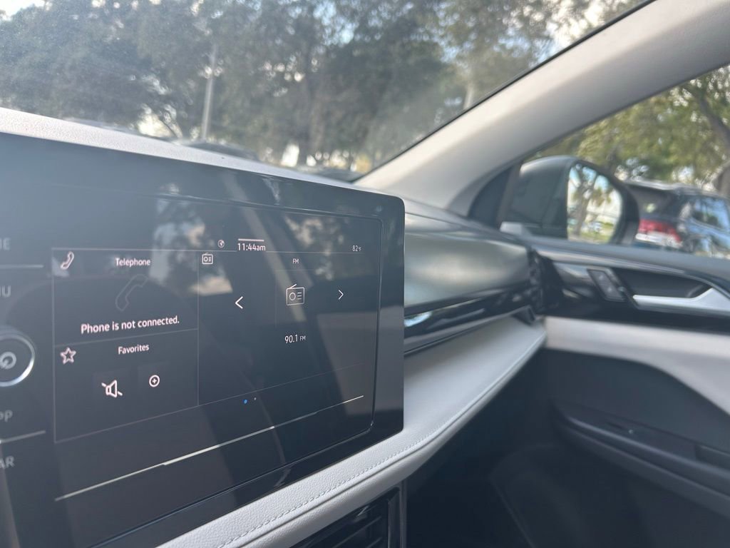 New 2026 Volkswagen Taos S image 11