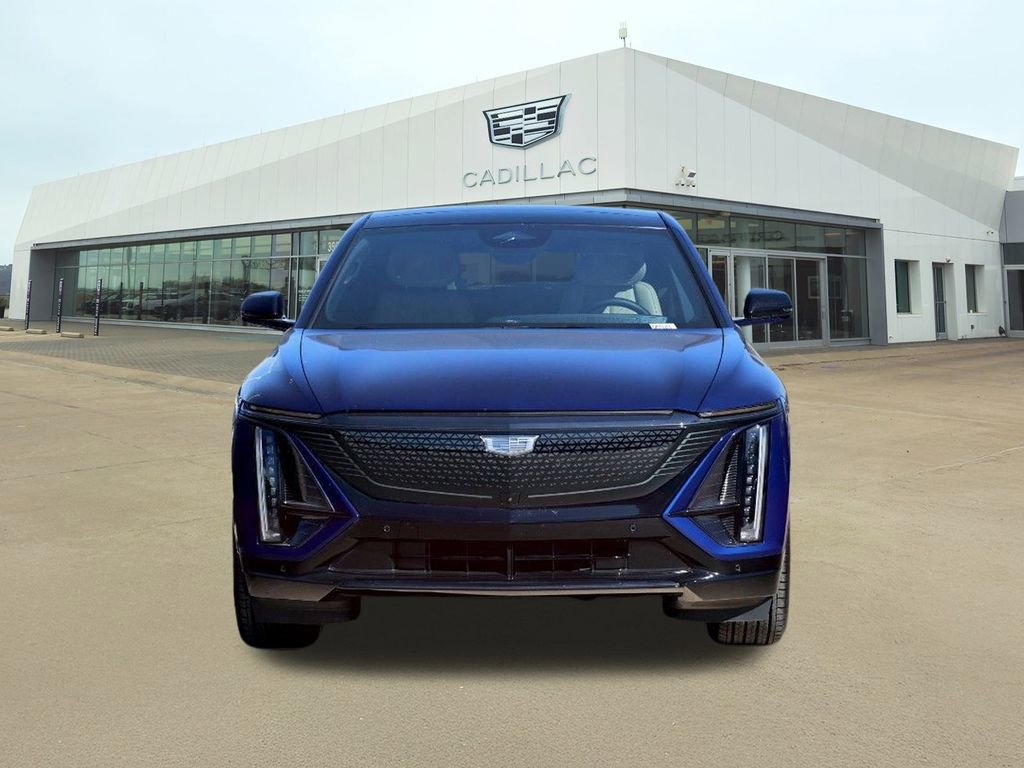 Certified 2025 Cadillac Lyriq Sport image 2