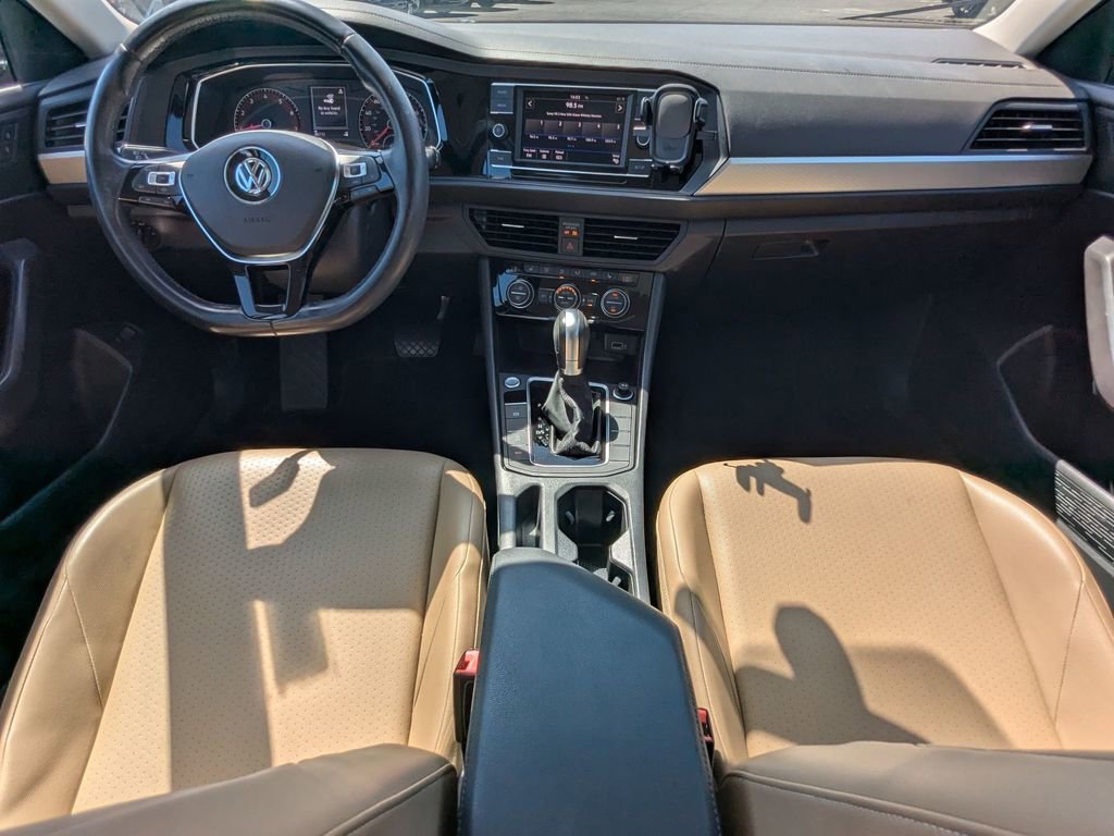 Used 2019 Volkswagen Jetta SE image 16