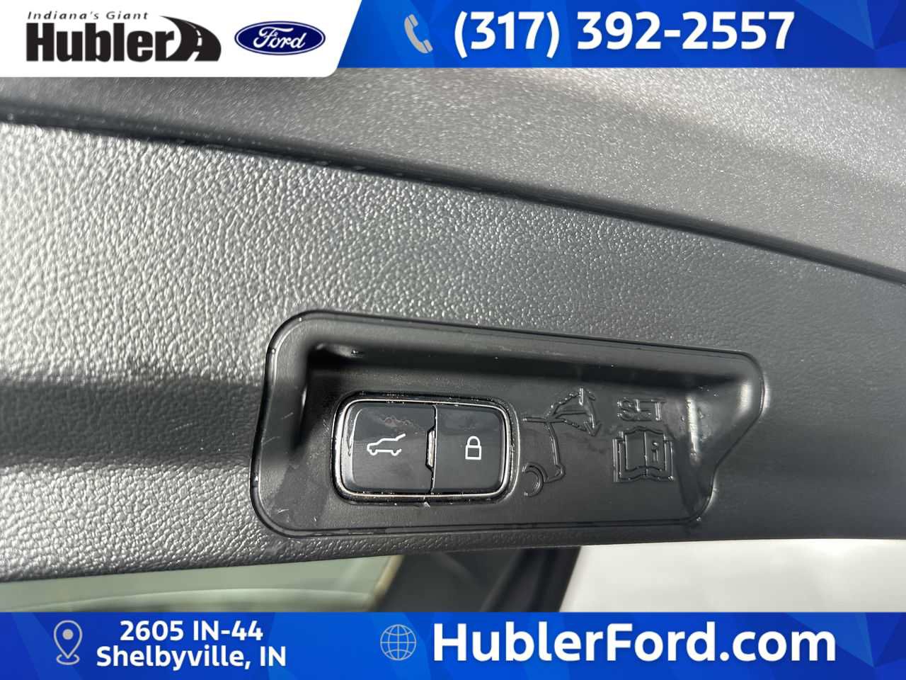 Used 2024 Ford Explorer XLT w/ Equipment Group 202A AWD/4WD image 26