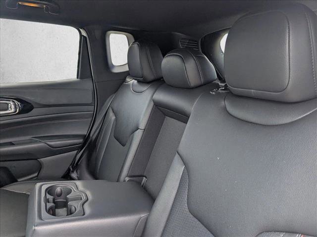Used 2025 Jeep Compass Trailhawk image 16