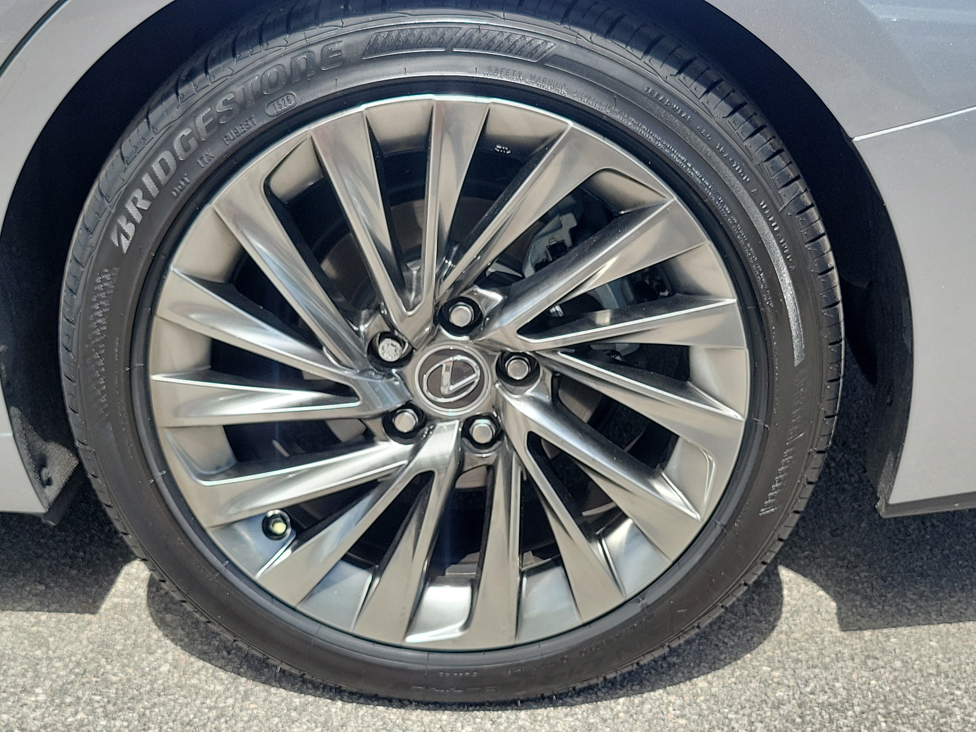 Used 2022 Lexus ES 350 Ultra Luxury w/ Accessory Package 2 FWD image 8