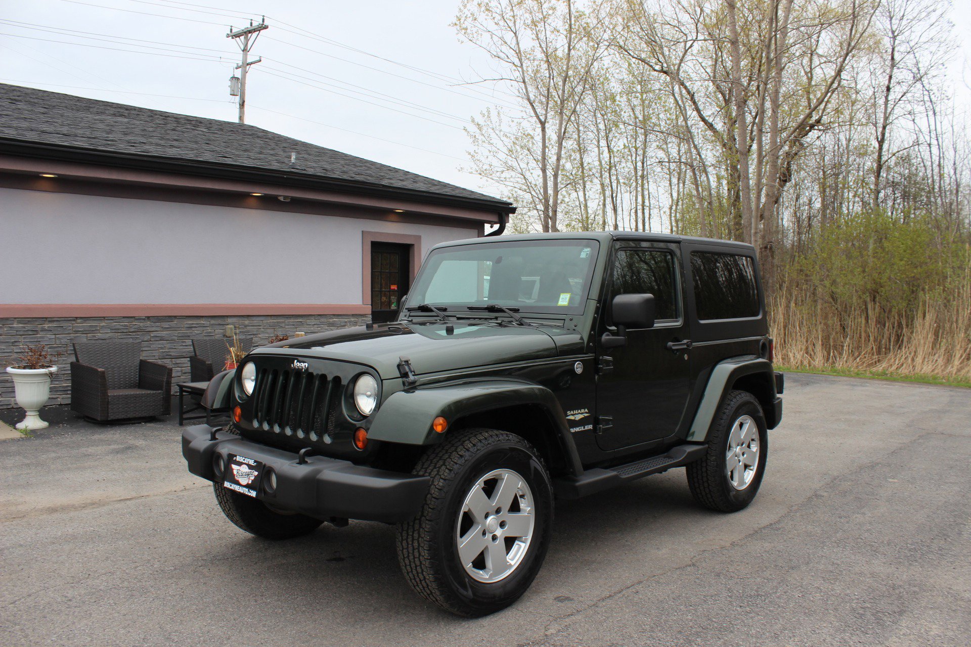 Used 2011 Jeep Wrangler Sahara w/ Connectivity Group AWD/4WD image 11