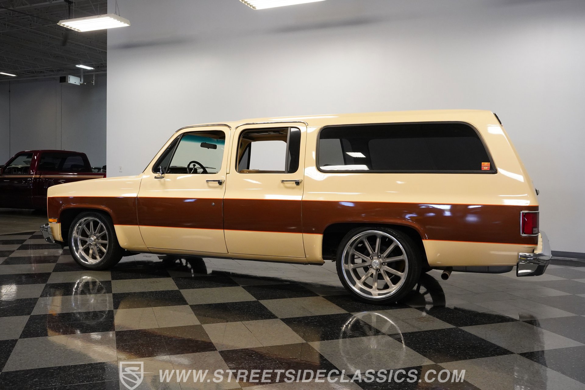 Used 1987 GMC Suburban 2WD image 8