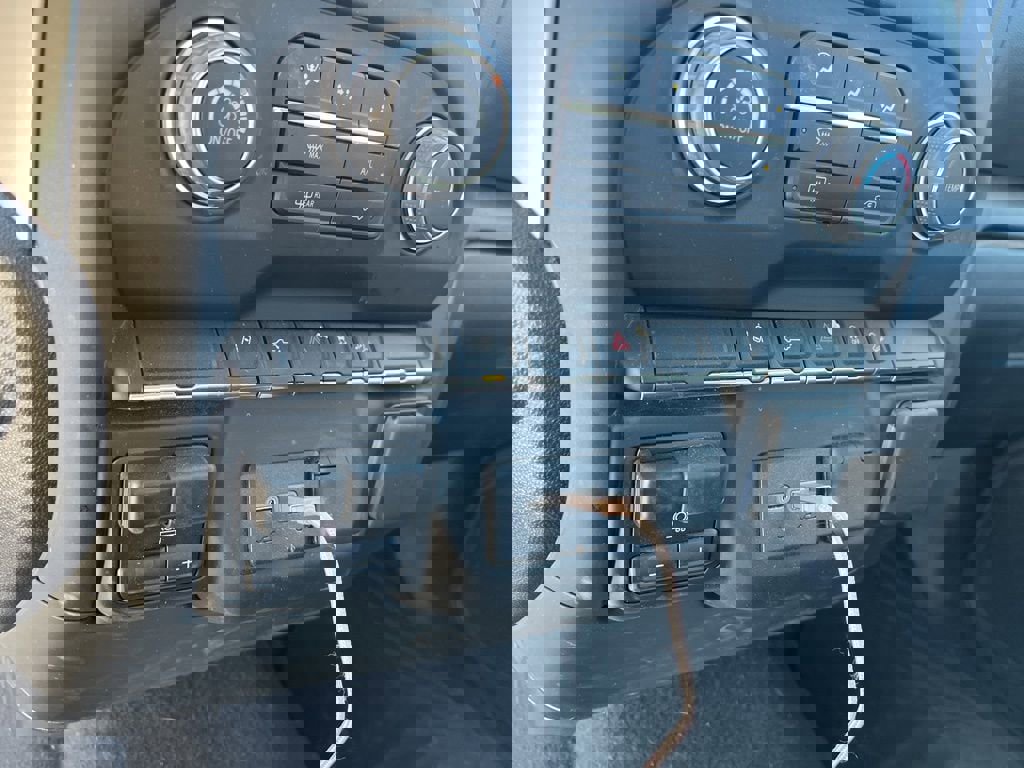 Certified 2024 Chevrolet Silverado 2500 Custom w/ Custom Convenience Package AWD/4WD image 15