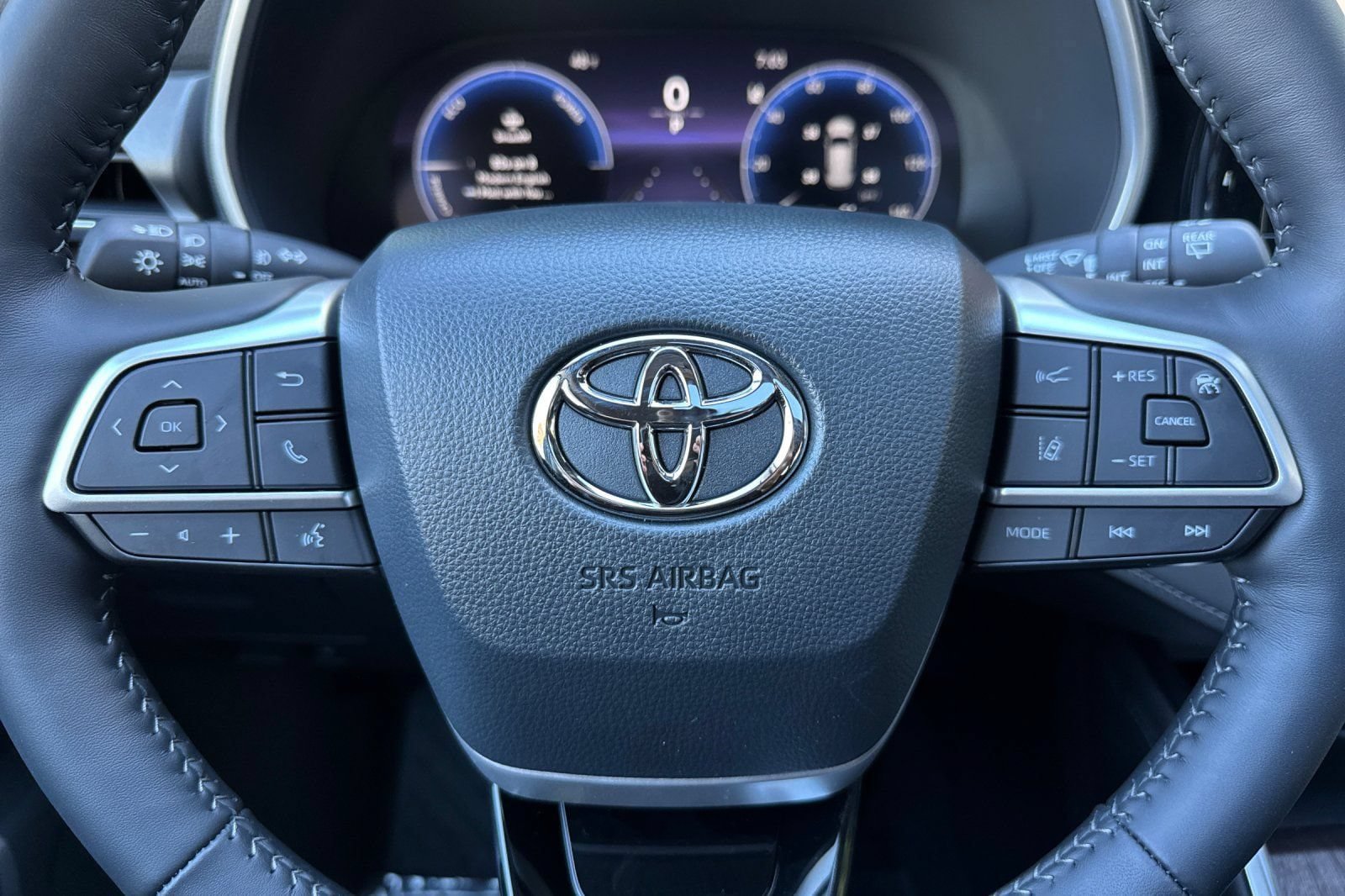 New 2026 Toyota Highlander Limited AWD/4WD image 29