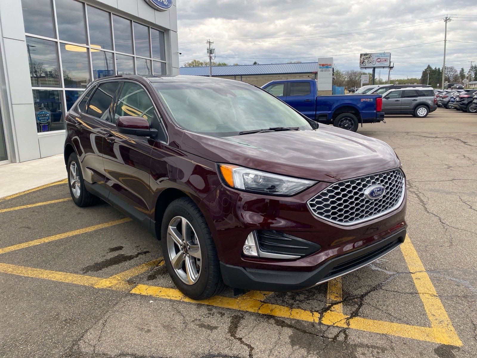 Used 2024 Ford Edge SEL w/ Convenience Package AWD/4WD image 7