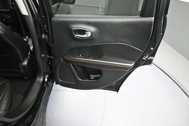 Used 2018 Jeep Compass Limited w/ Navigation Group AWD/4WD image 15