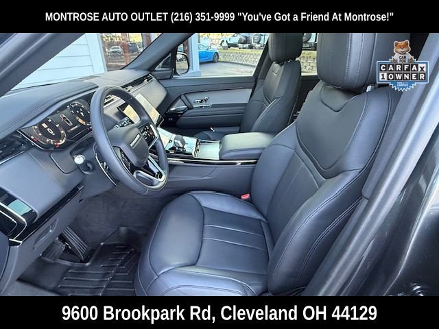 Used 2025 Land Rover Range Rover Sport SE image 13