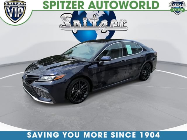 Used 2022 Toyota Camry XSE FWD image 4