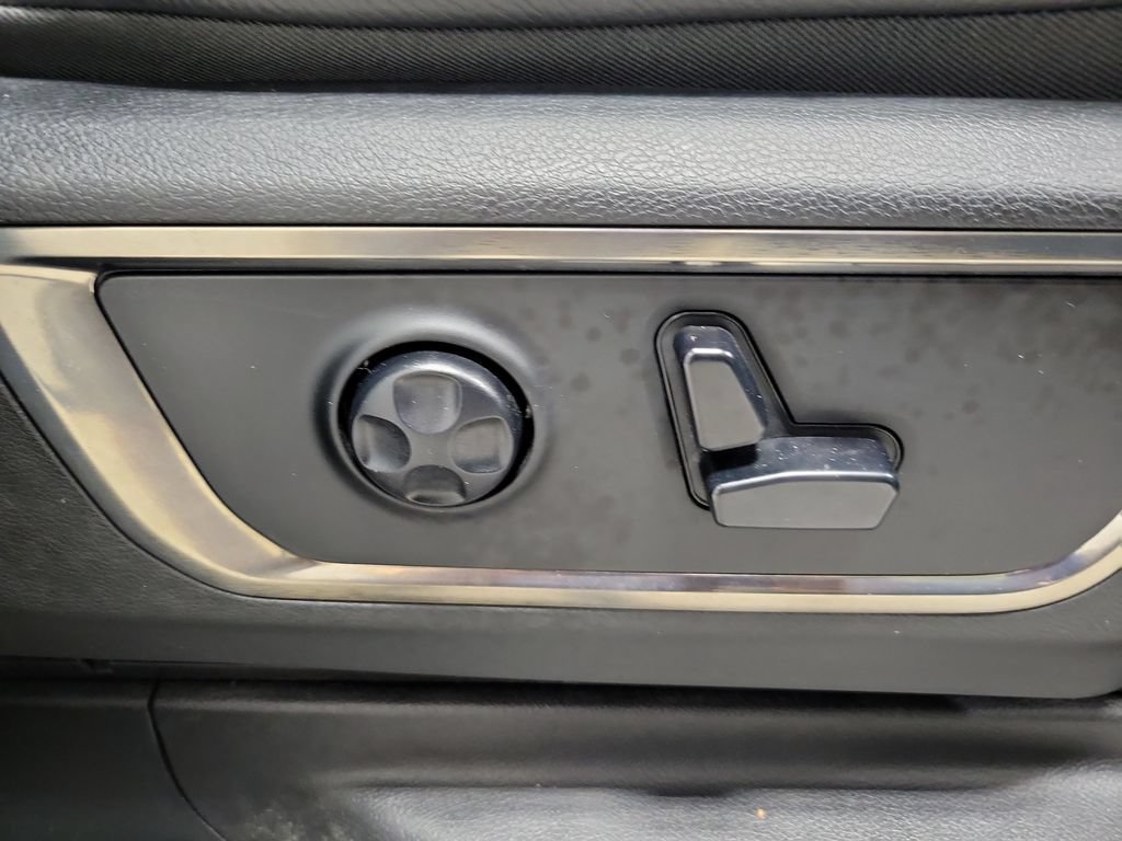 Used 2020 RAM 1500 Limited AWD/4WD image 23