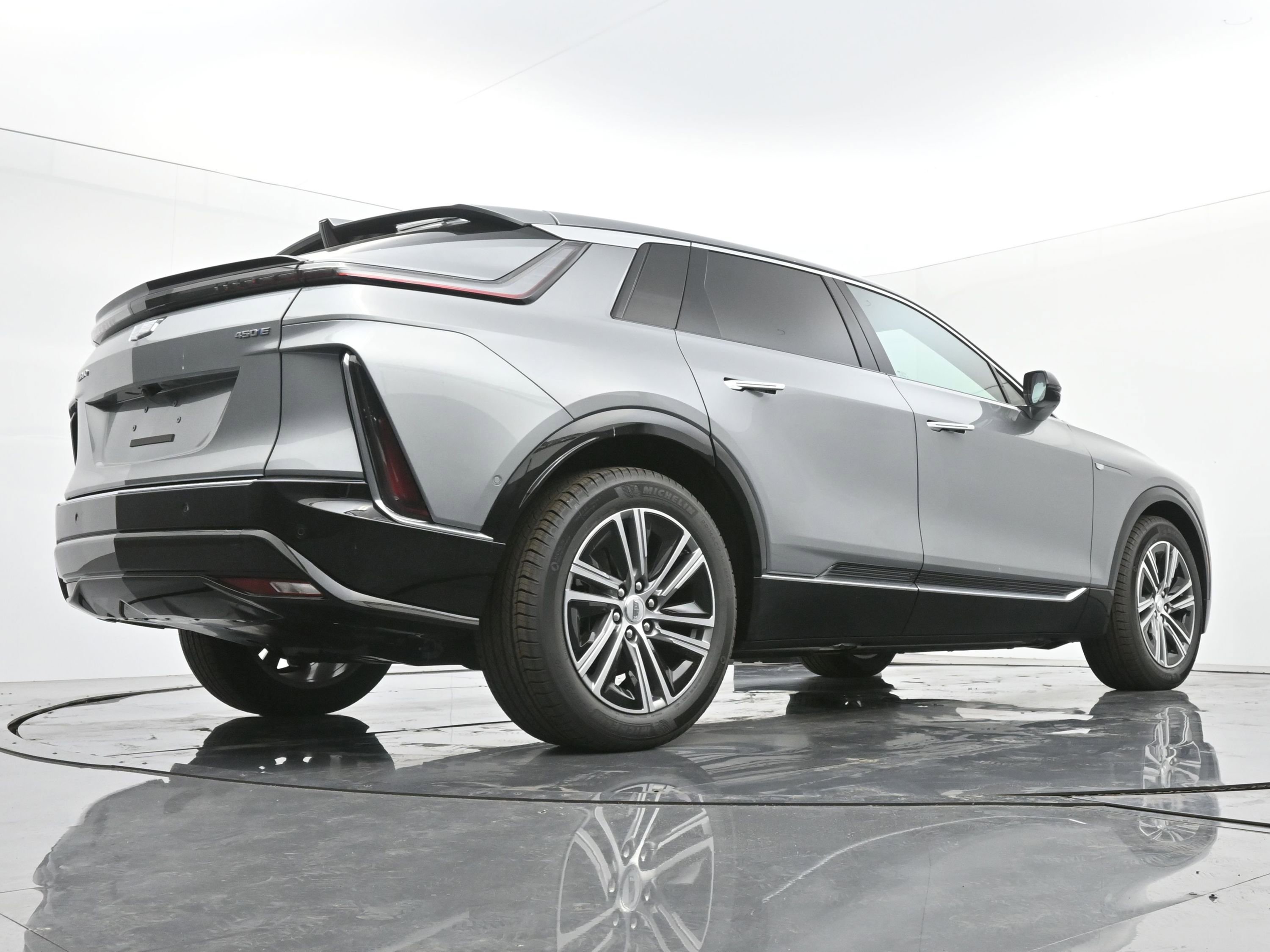 New 2025 Cadillac Lyriq Luxury image 19