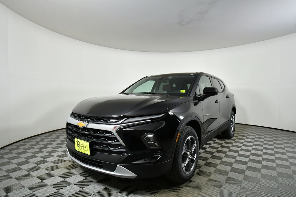 New 2026 Chevrolet Blazer LT w/ LPO, Floor Liner Package AWD/4WD image 6
