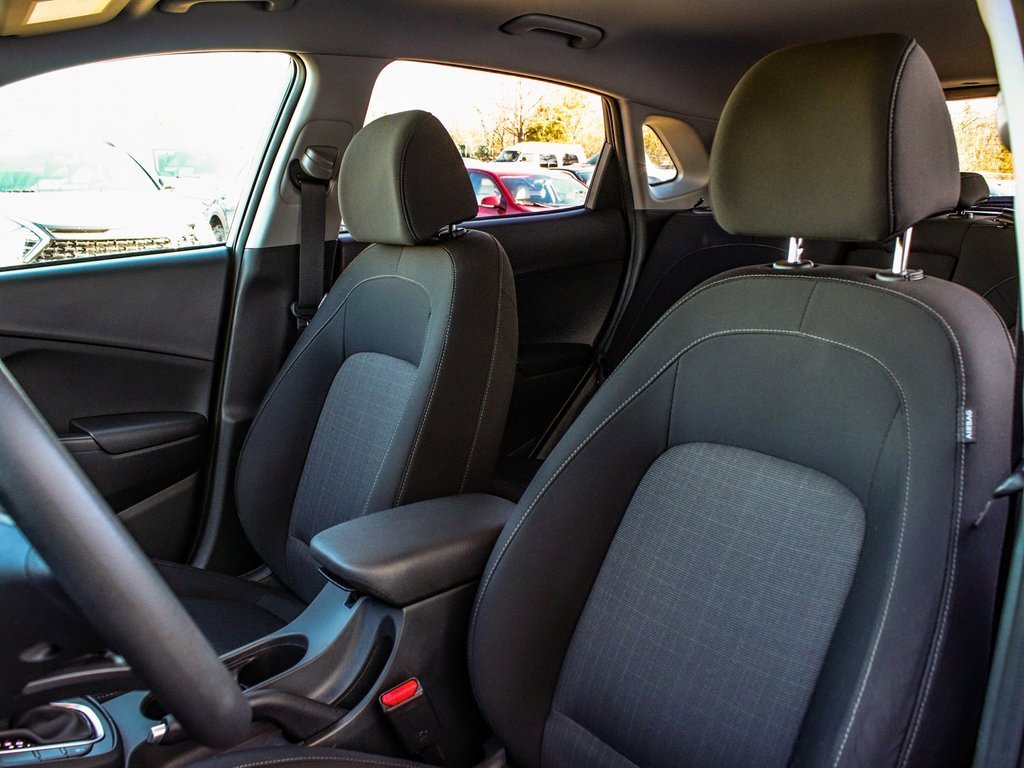 Used 2023 Hyundai Kona SEL w/ Cargo Package image 32