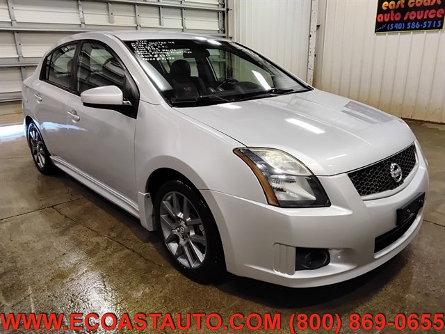 Used 2011 Nissan Sentra SE-R Spec V FWD image 1