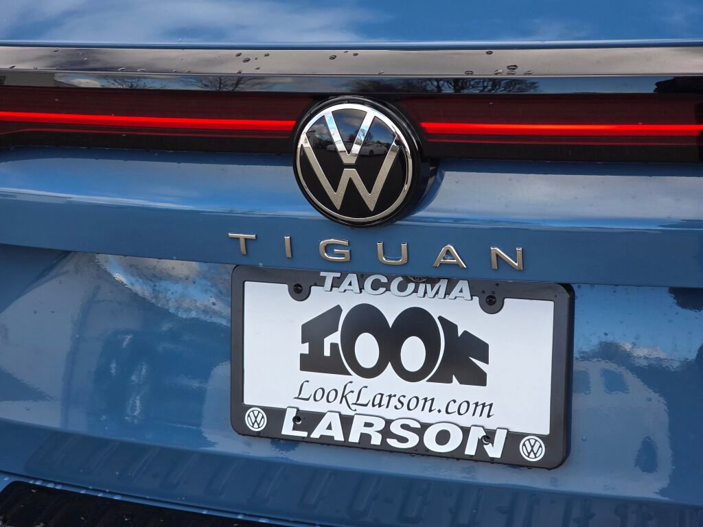 New 2026 Volkswagen Tiguan SE image 16