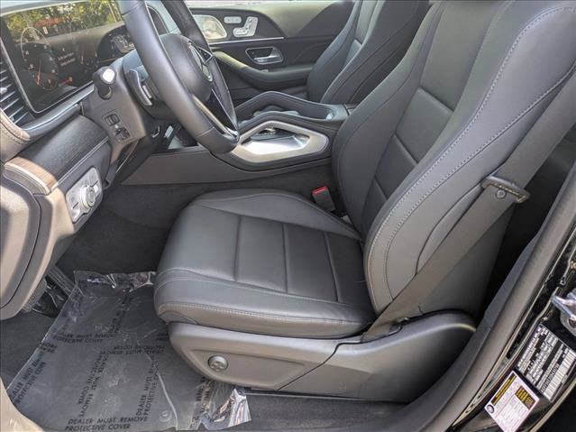 Used 2025 Mercedes-Benz GLS 450 4MATIC image 17