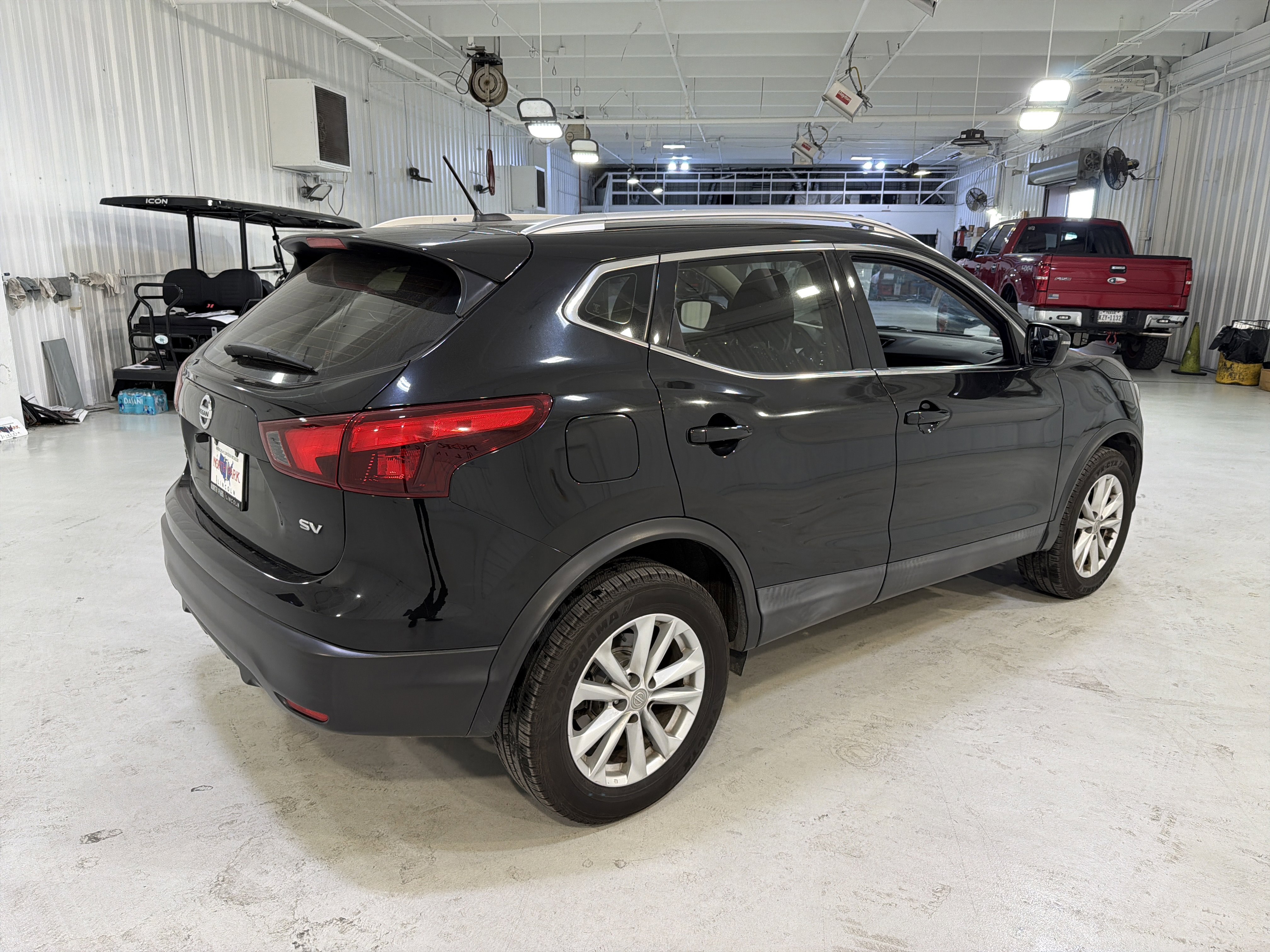 Used 2018 Nissan Rogue Sport SV image 5