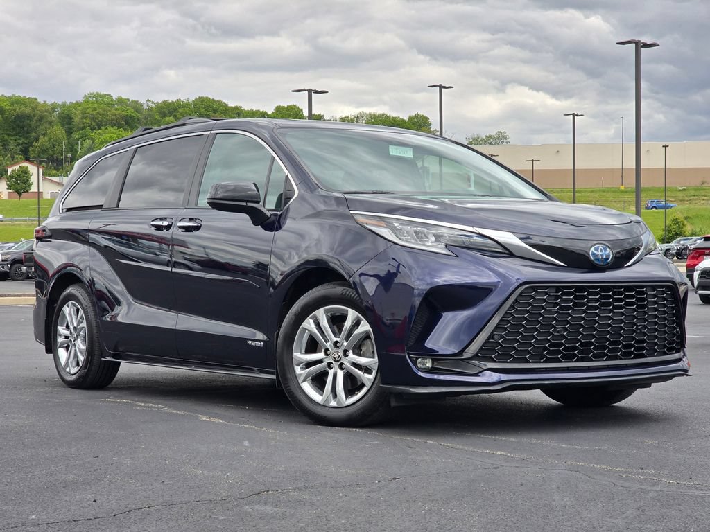 Used 2021 Toyota Sienna XSE w/ XSE Plus Package AWD/4WD video 2