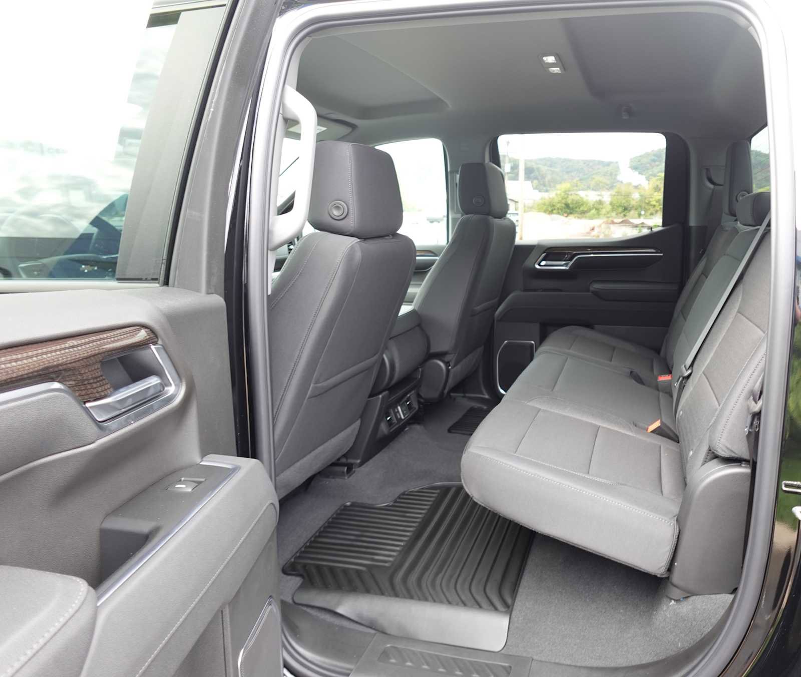New 2026 Chevrolet Silverado 1500 LT image 24