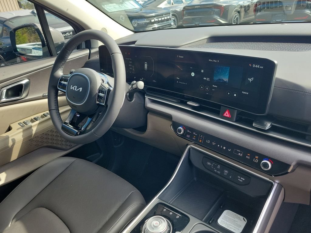New 2026 Kia Carnival SX image 8