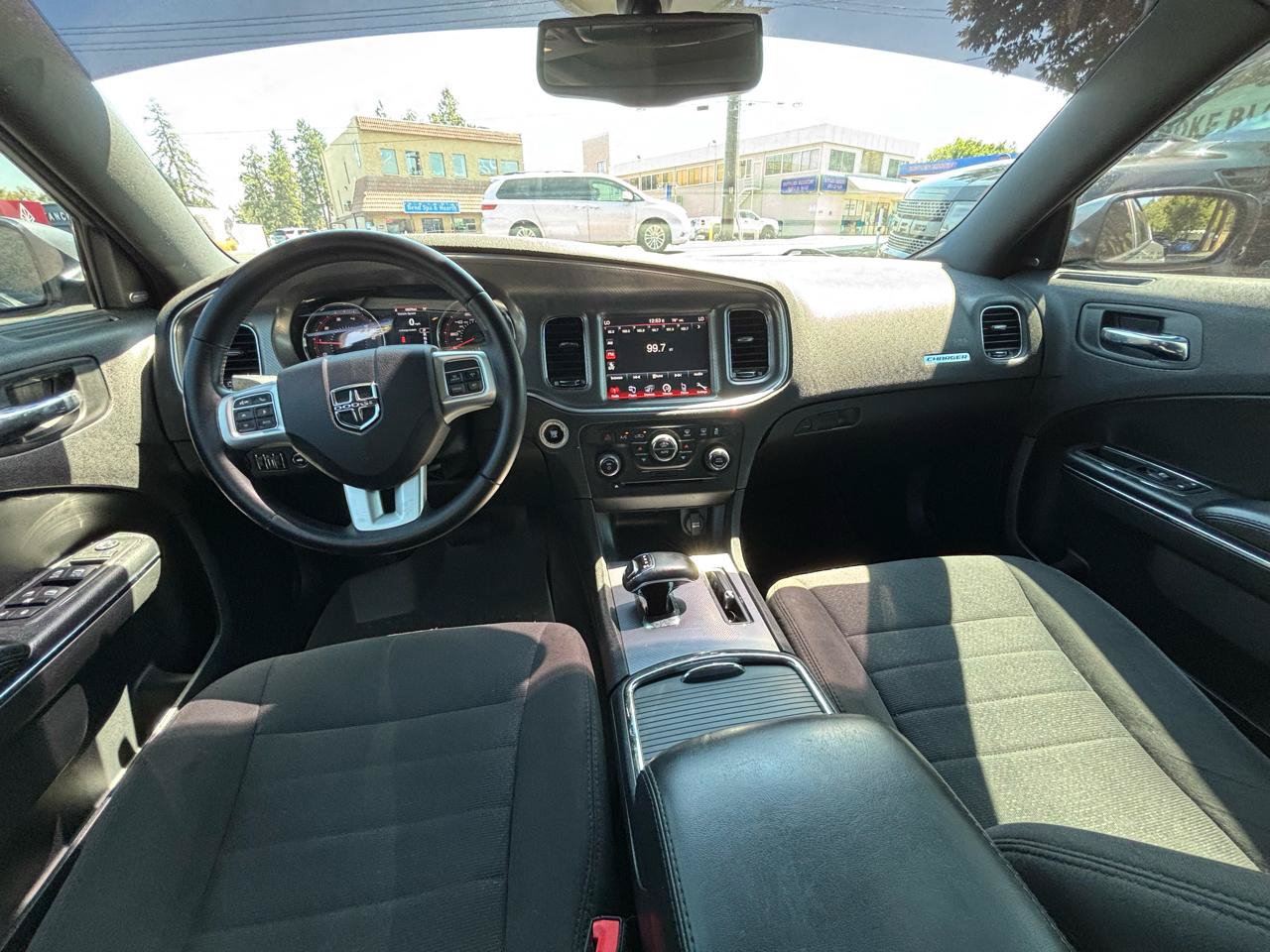 Used 2014 Dodge Charger SXT RWD image 12