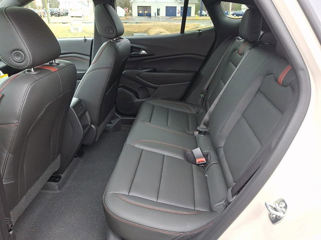 New 2026 Chevrolet Trax RS w/ Sunroof Package image 7