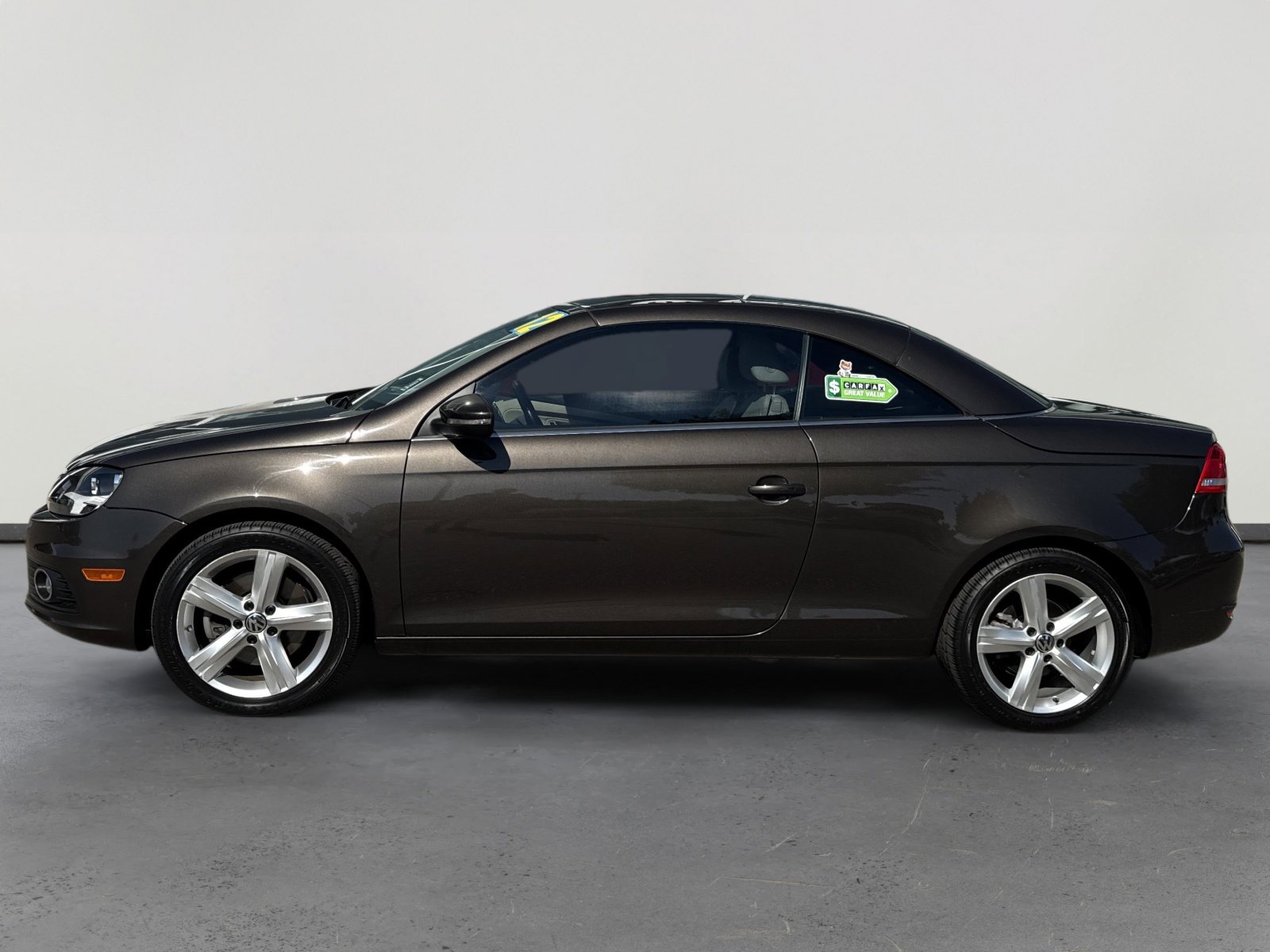 Used 2012 Volkswagen Eos Lux image 3