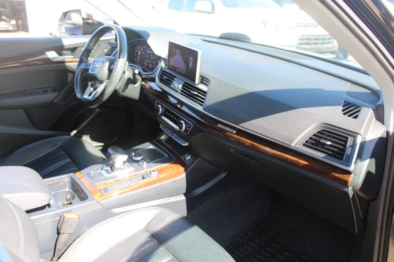 Used 2018 Audi Q5 2.0T Premium Plus w/ Premium Plus Package image 13