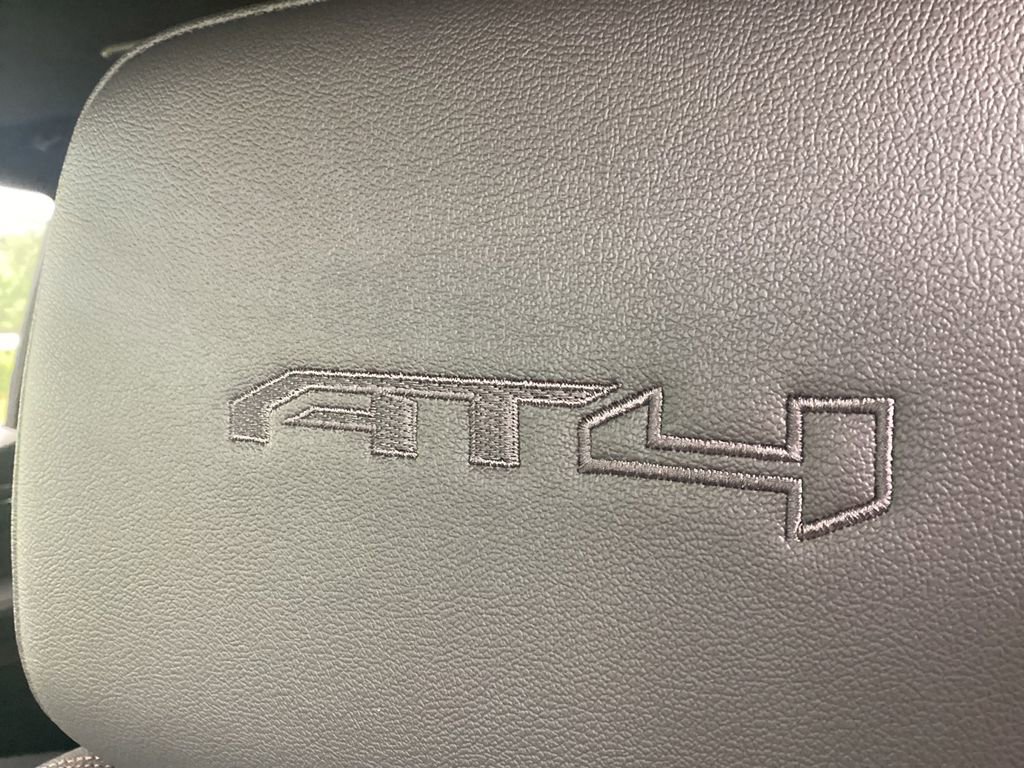 New 2026 GMC Sierra 1500 AT4 w/ AT4 Premium Package AWD/4WD image 19