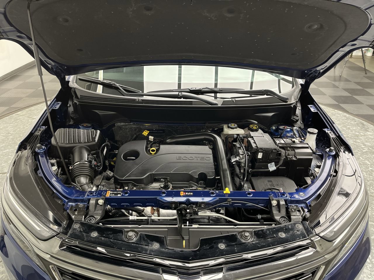 Used 2023 Chevrolet Equinox RS AWD/4WD image 29