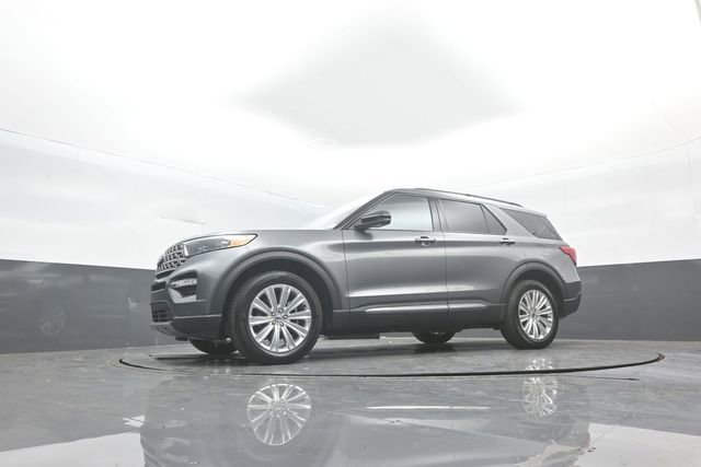Certified 2023 Ford Explorer Limited w/ Limited Technology Package image 31