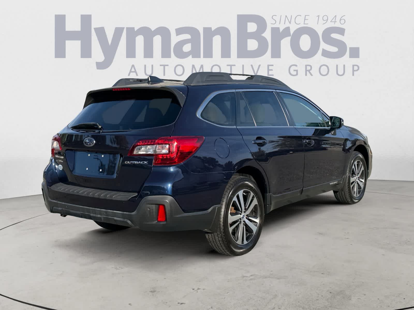 Used 2018 Subaru Outback 2.5i Limited AWD/4WD image 3