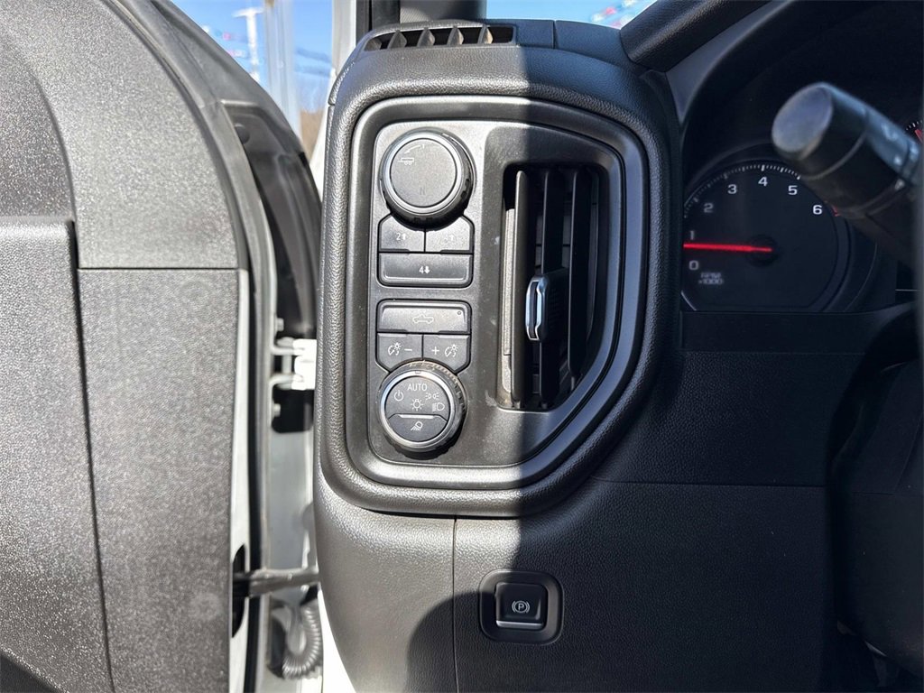 Used 2023 Chevrolet Silverado 2500 Custom w/ Custom Convenience Package image 13
