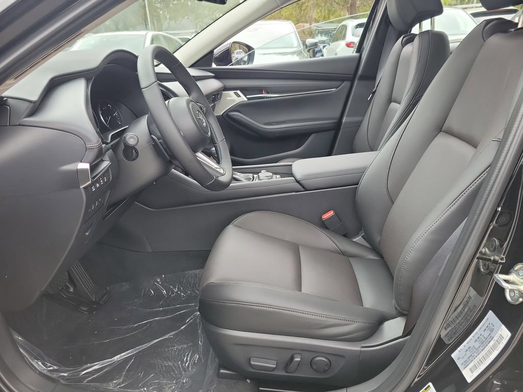 New 2026 MAZDA MAZDA3 2.5 Turbo Sedan w/Premium Plus AWD/4WD image 39
