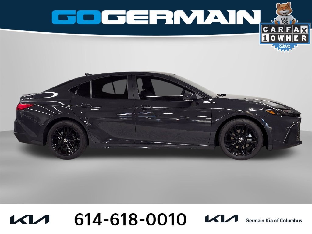 Used 2026 Toyota Camry SE FWD image 6