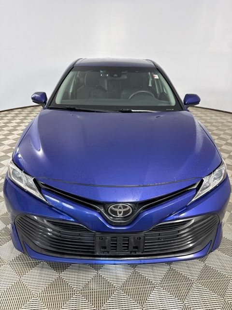 Used 2018 Toyota Camry LE FWD image 4