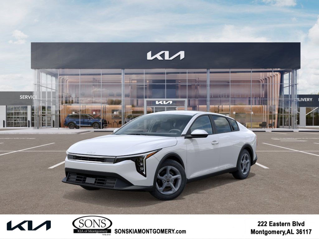 New 2025 Kia K4 LXS