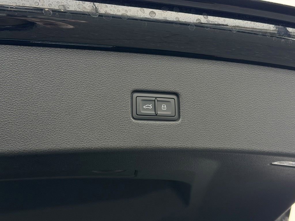 New 2026 Audi Q8 Premium Plus image 16