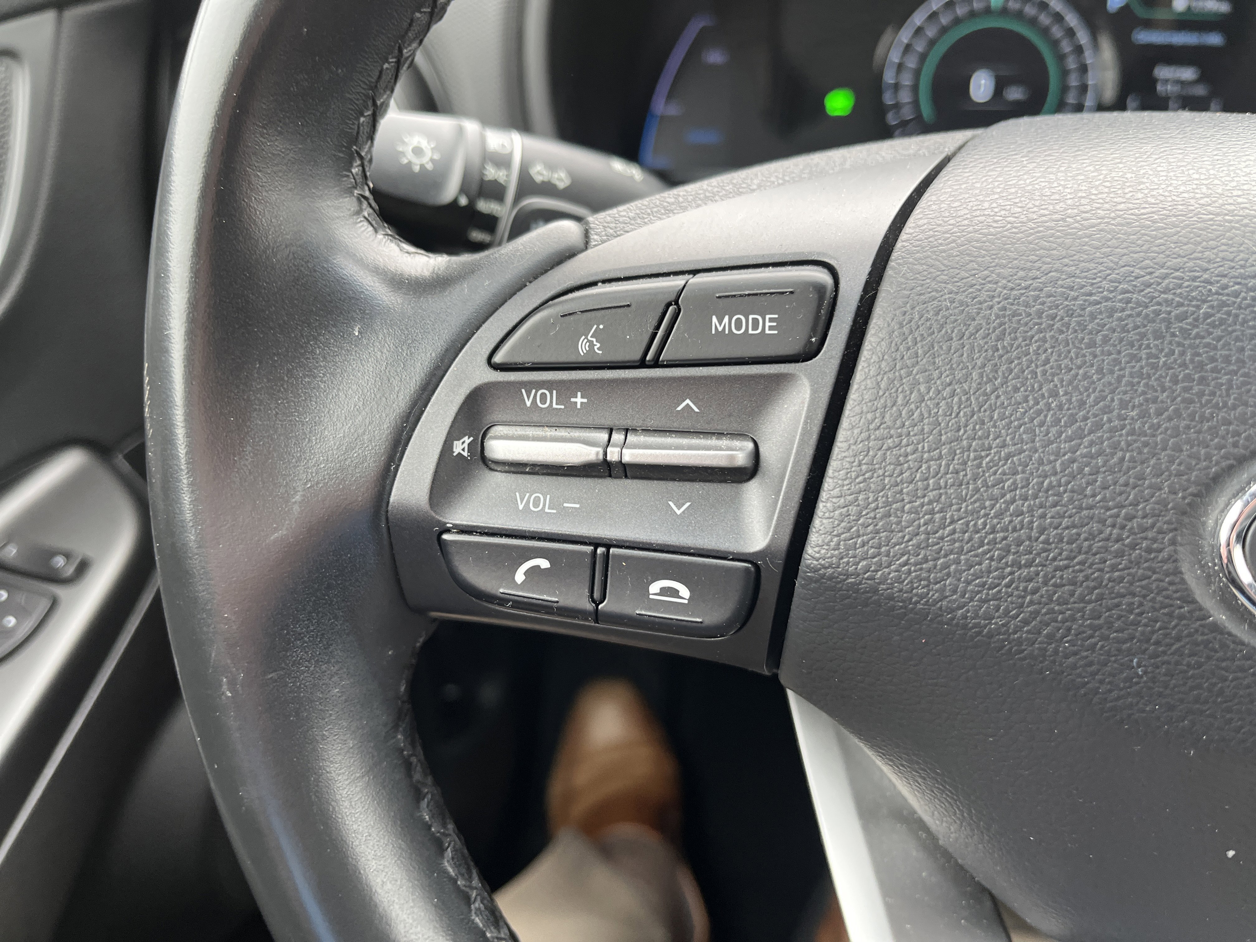 Used 2021 Hyundai Kona Limited FWD image 17