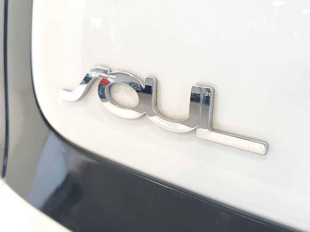 Used 2016 Kia Soul FWD image 6