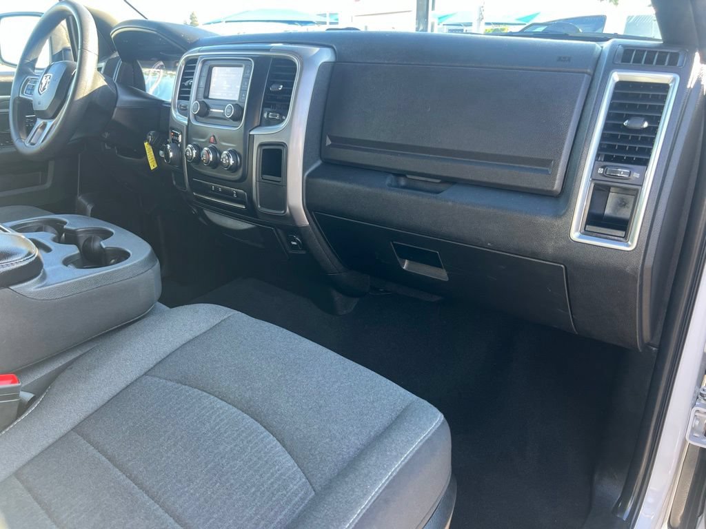 Used 2024 RAM 1500 Warlock RWD image 39
