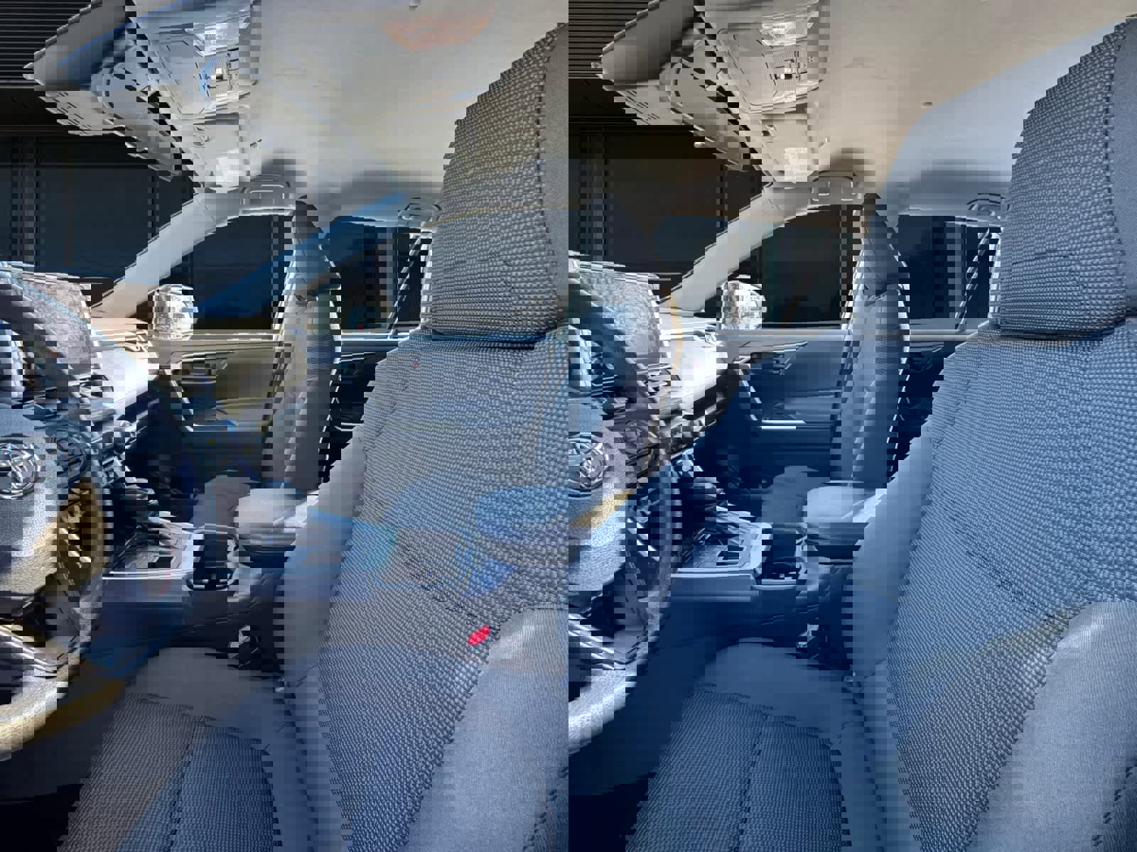 Used 2024 Toyota RAV4 LE image 2