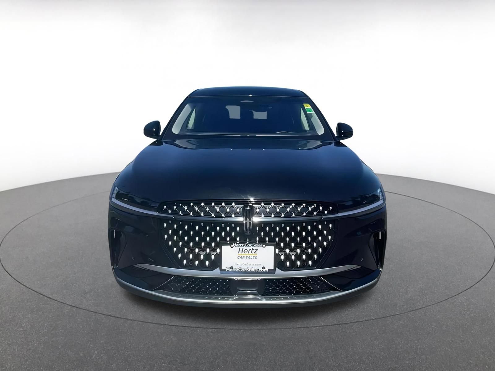 Used 2024 Lincoln Nautilus Premier image 4