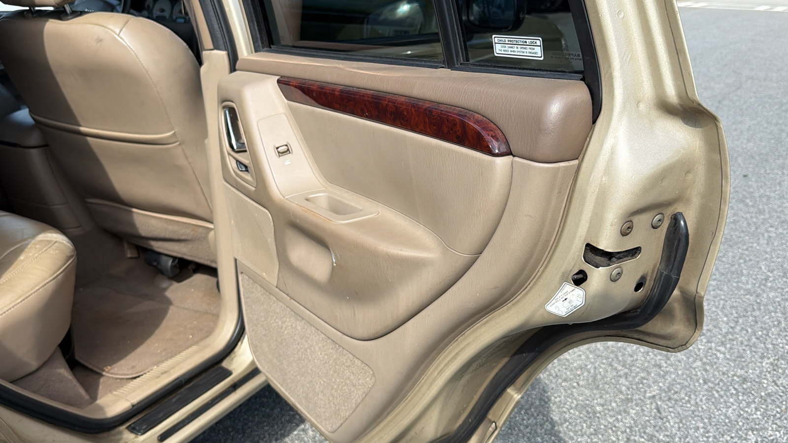 Used 2001 Jeep Grand Cherokee Limited AWD/4WD image 21